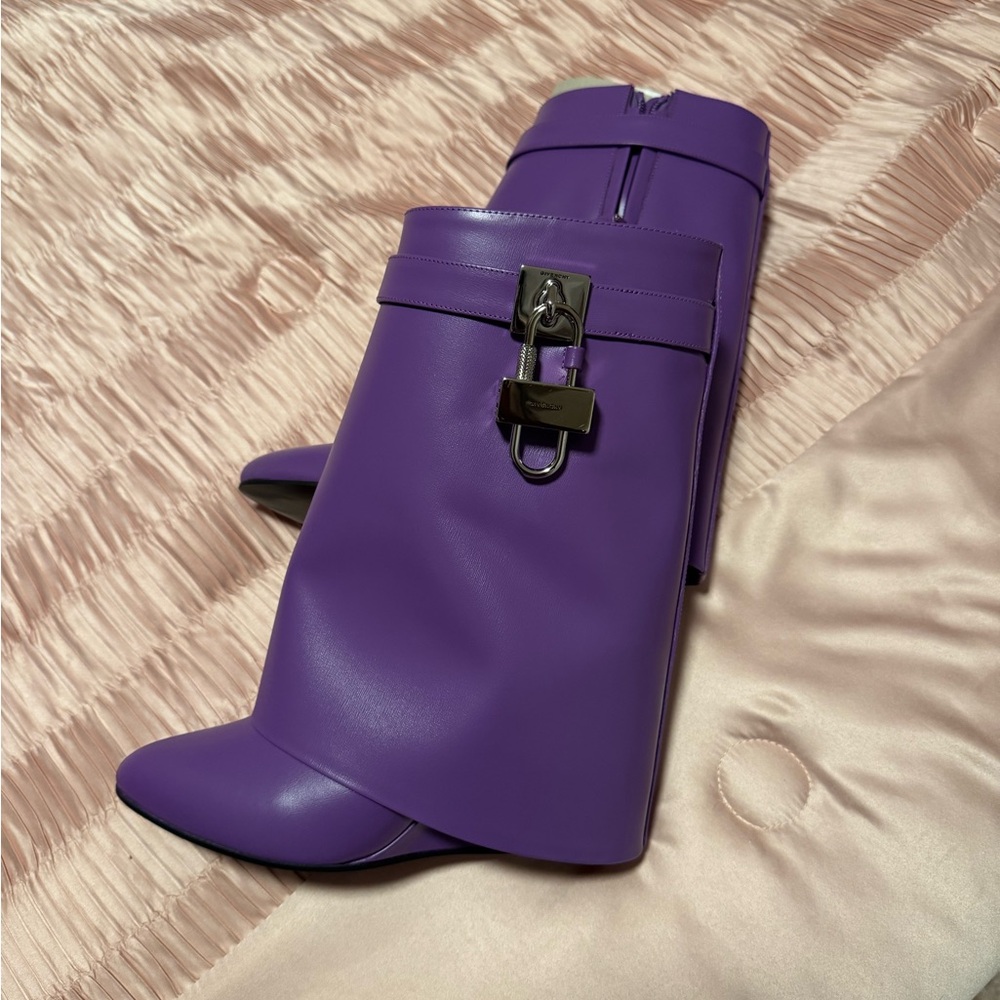 Givenchy Shark Lock short Boots